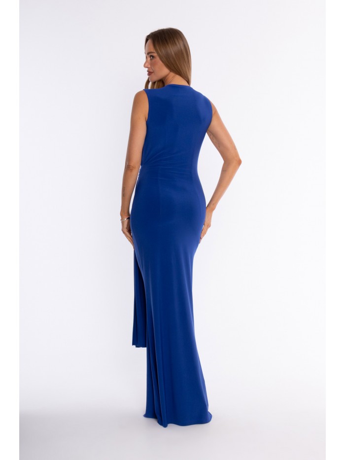 M921 - Fitted evening dress...