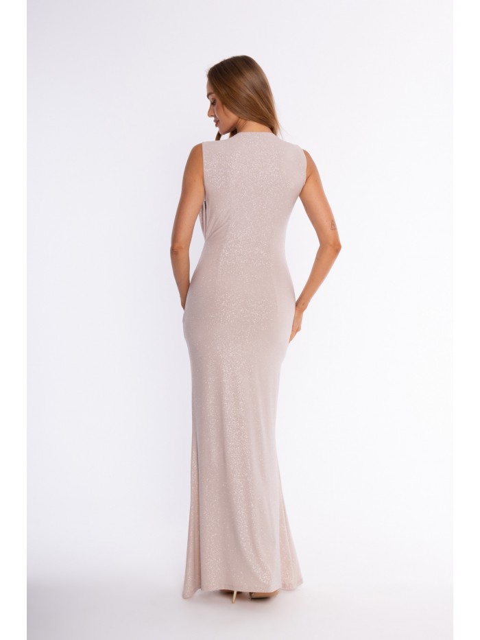 M922 - Elegant shimmering...